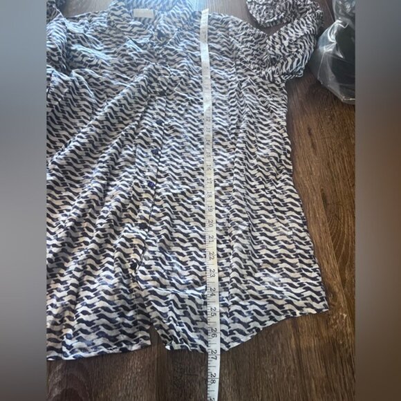 𝅺MILANO Italian oversize  long sleeve flowy white and bleu size 46 - Picture 9 of 9